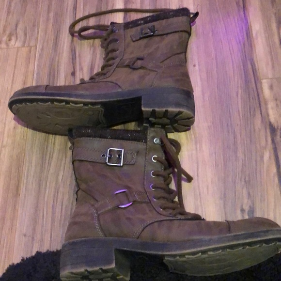 Boots - Picture 2 of 2